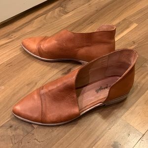 Free people bootie - size 40 (9.5) excellent condition.